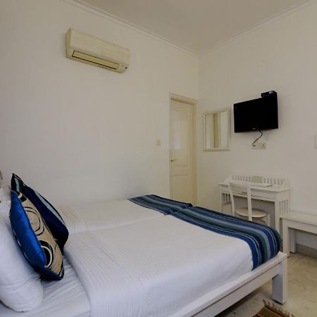 Mehra Residency At The Airport Hotel Ню Делхи Екстериор снимка